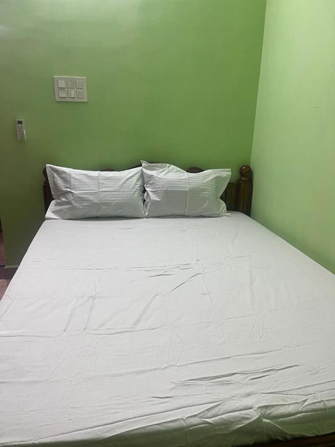 White Home Service Apartment 2Bhk Madurai Extérieur photo