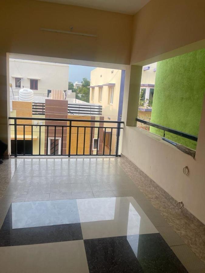 White Home Service Apartment 2Bhk Madurai Extérieur photo