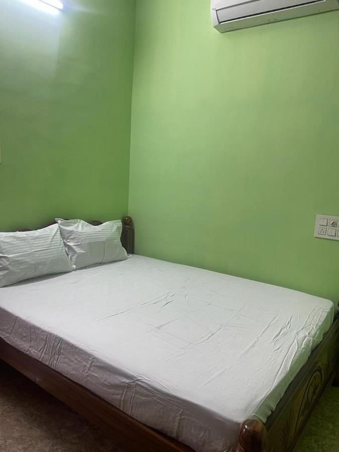 White Home Service Apartment 2Bhk Madurai Extérieur photo